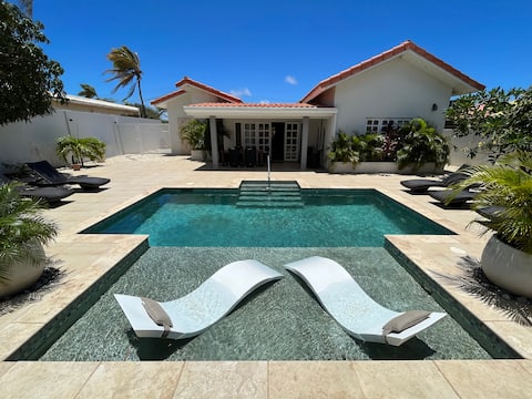 Sun, Fun & Family Time – Private Villa with Pool