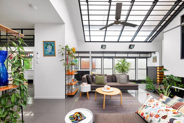 Welcome To The Fairfield Palace! gallery image 2