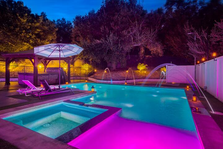 Luxurious Modern Hills Oasis Gated Estate POOL/SPA gallery image 2