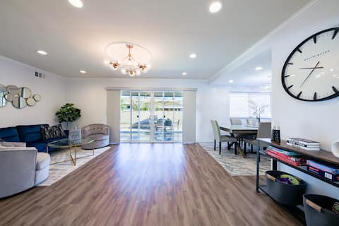 5BR/3BA Cool Cozy Home w/Gate, Arcade & Fire Pit