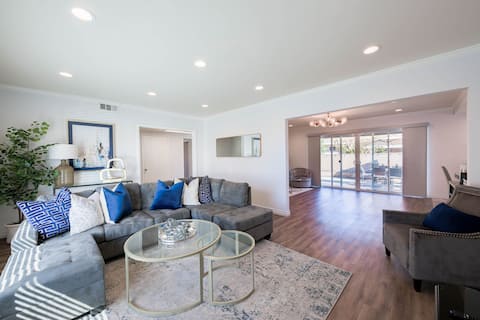5BR/3BA Cool Cozy Home w/Gate, Arcade & Fire Pit