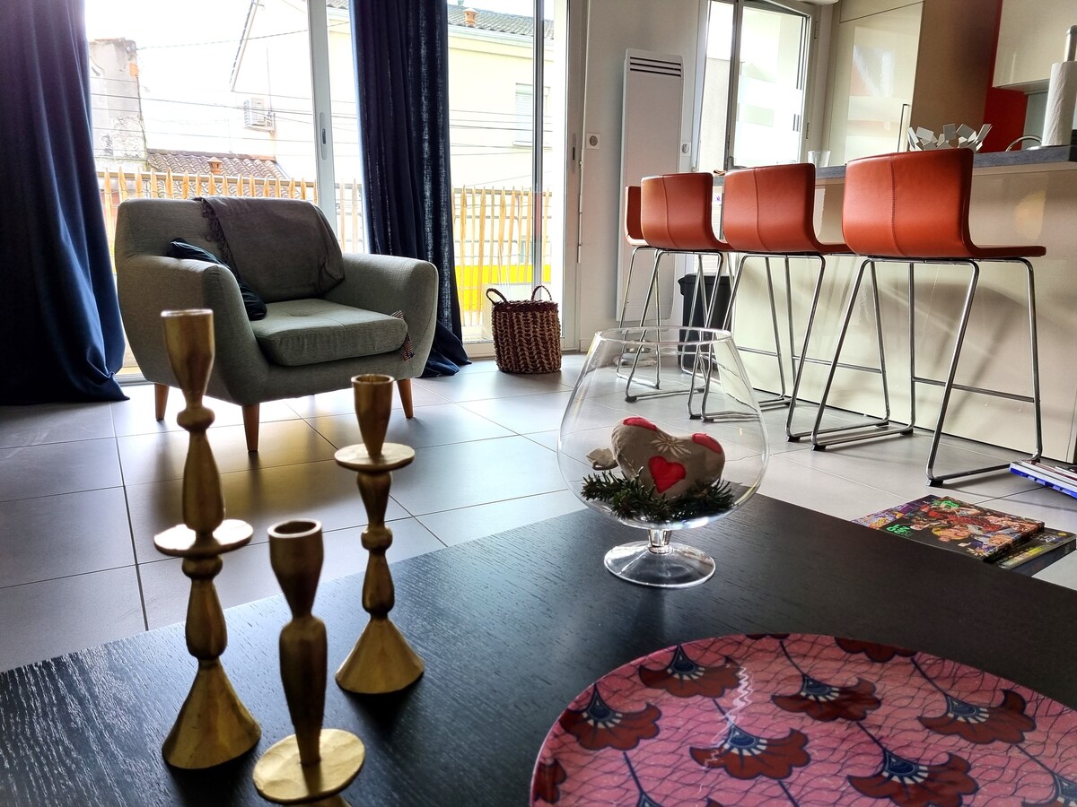 Popular Airbnb listing: Pleasant T2 in a quiet neighborhood in La Bastide