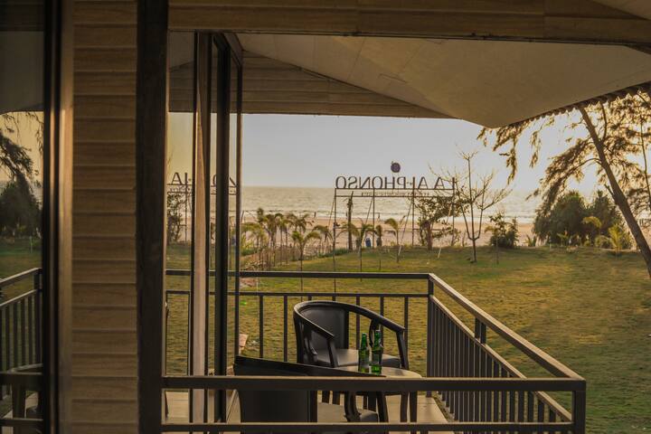 Sea view
The spacious bedroom area to give you Luxuriously confortable stay with facilities like Mini Fridge, Laundry bag, Hot kettle, dryer, safe, cosmatic kit, towel/napkins, A.C, Double bed and also will arrange extra bed as per your requirement.