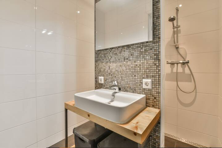 Beautiful city apartment next to Vondelpark gallery image 4