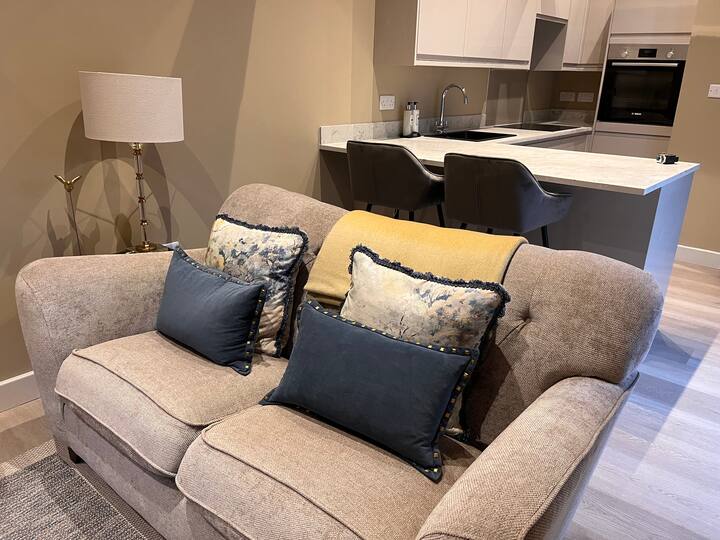 Luxurious Retreat With Private Parking - Taunton