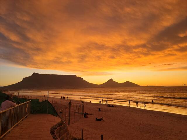 Stunning Cape Town Beach Villa gallery image 3