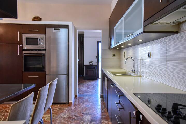 Iraklis Apts – Private House for 10 SeaView & Pool gallery image 4