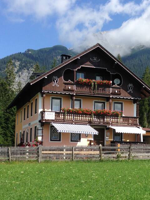 Large, cozy farmhouse for self-catering