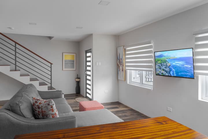Vallée Cachée- Bougainvillea 2bdr Twnhouse W Pool - 포트오브스페인