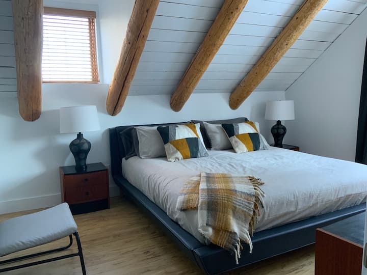 Bračni krevet (širine 180 - 200 cm