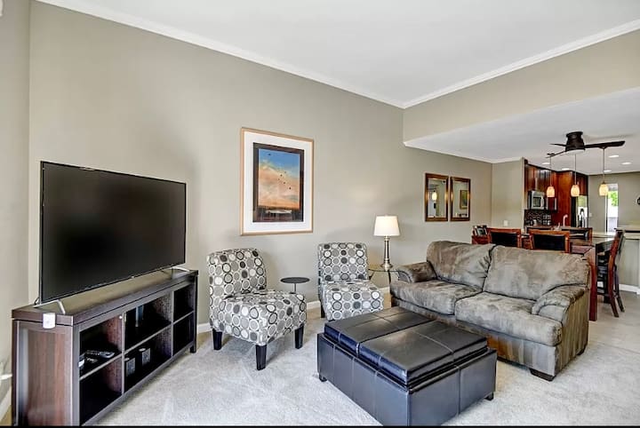 Beautiful Condo In The Heart Of Palm Springs - Palm Springs, CA