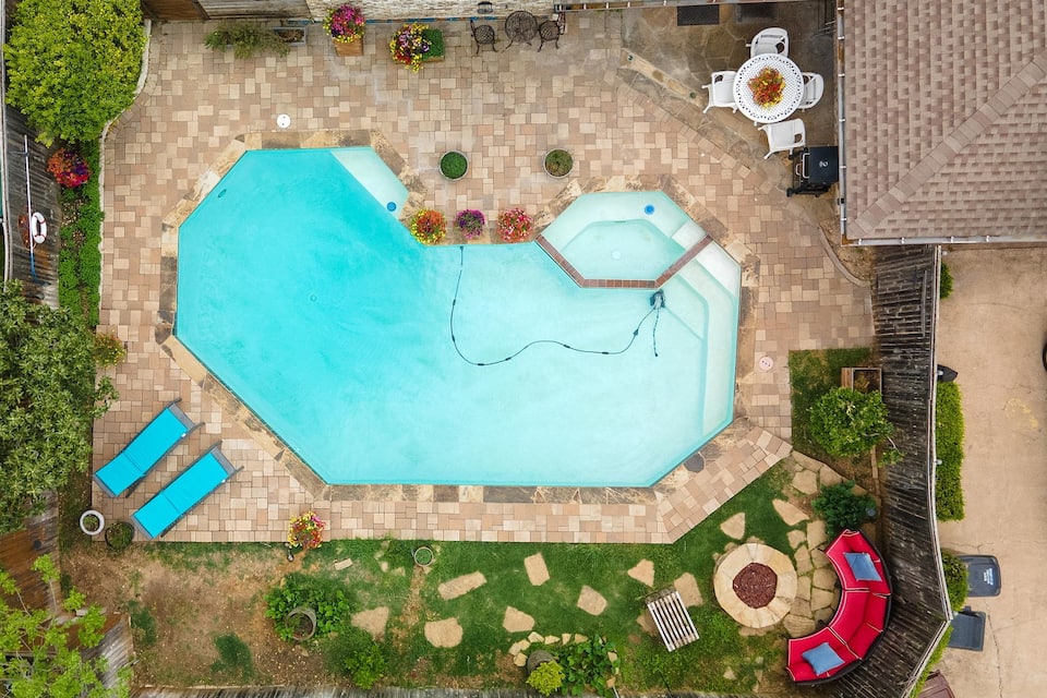 Cheerful 3 BR home with pool and spa - NO PARTY! — zdjęcie 1