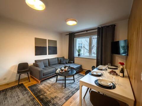 Urban Apartments Premium No 3 with Private Parking