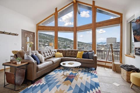 Winter Park & Grand Lake Home! Views! Hot Tub!
