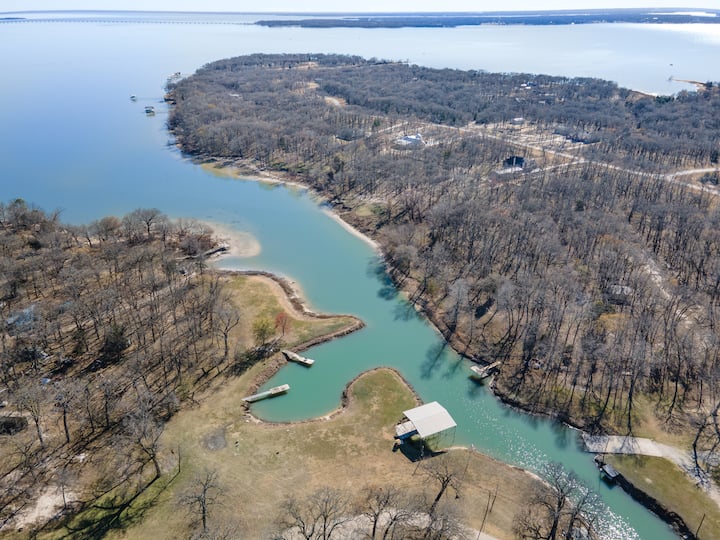 The Oasis at Lake Tawakoni Cabins for Rent in Quinlan, Texas, United