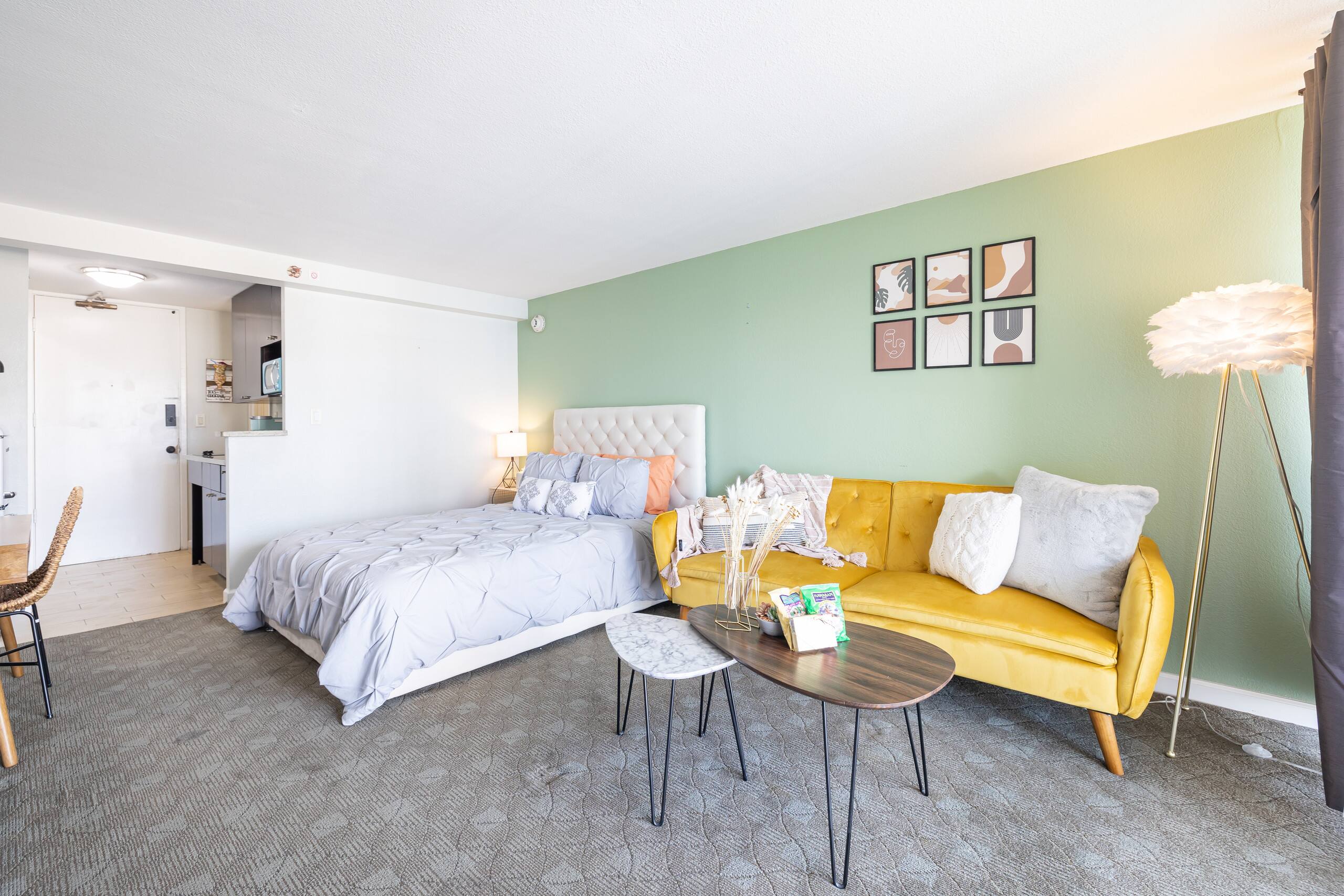 Condo in Honolulu · ★4.65 · 1 bedroom · 2 beds · 1 bath - Image 16