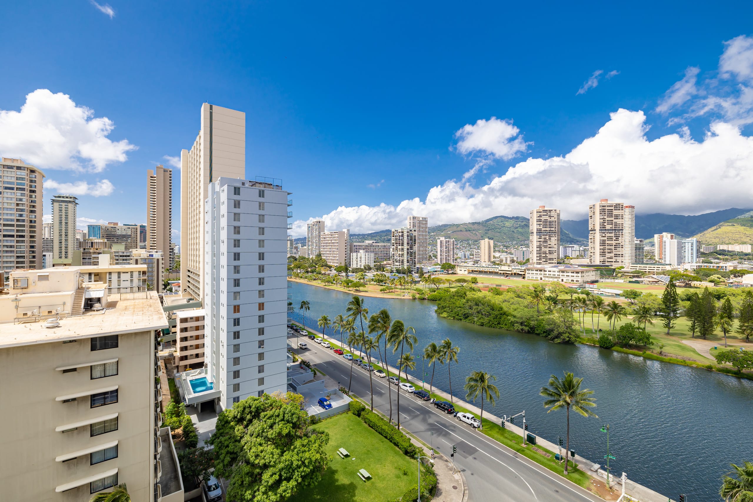 Condo in Honolulu · ★4.65 · 1 bedroom · 2 beds · 1 bath - Image 22