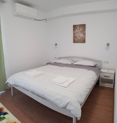 11 Apartment 11 Budiu