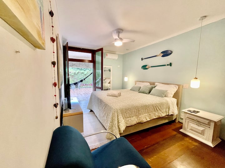 Აპარტამენტი დიდი ზომის საწოლით