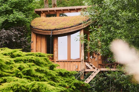 Le lodge.  The Jacuzzi is closed until 15/03/25 !