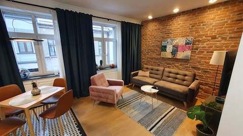 Charming Apartment No. 2 in a Cool City