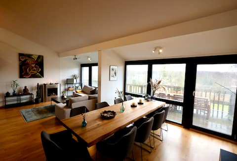 Large apartment right on the lake