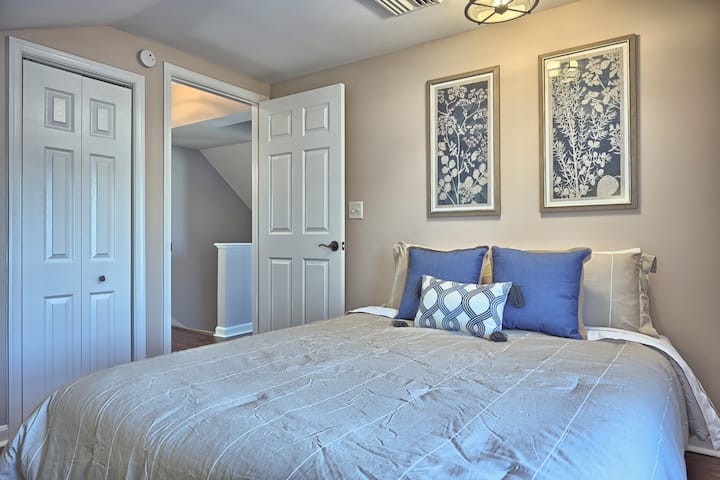 Втора спалня с голямо двойно легло