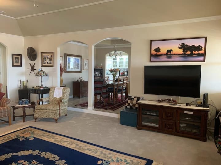 Quiet Lone Star Retreat With Pool. - San Angelo, TX
