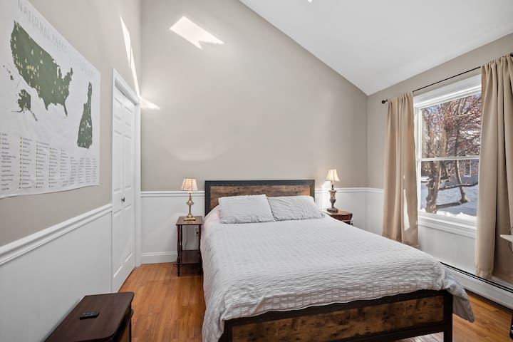 Სასტუმრო საძინებელი - 1 სართული