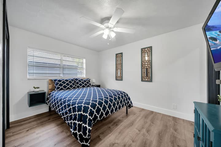 Letto matrimoniale con 3 camere da letto e bagno principale