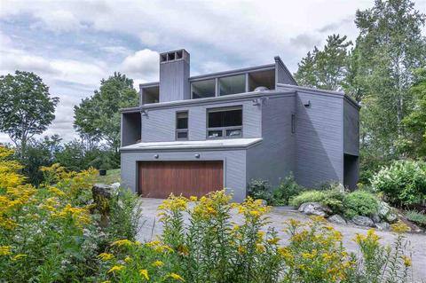 Luxury Contemporary Home - Minutes to Stratton