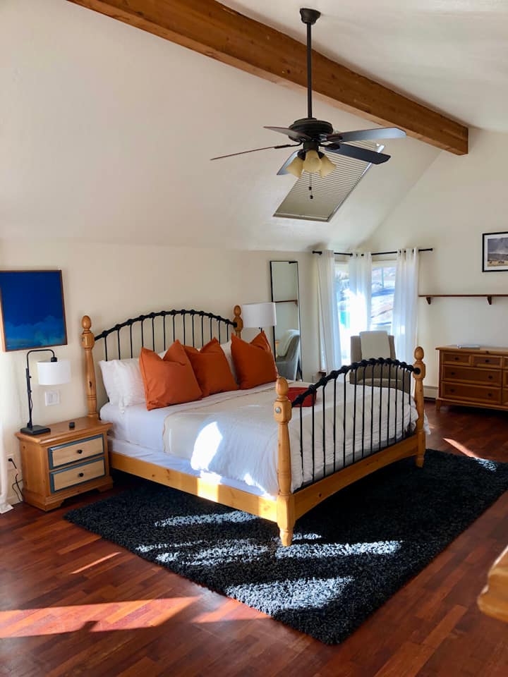 ห้องมัสแตง