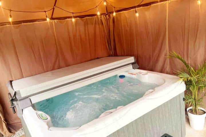 POOL&HOT TUB-Open Concpt 4bd/2b-Game Rm &2Firepits