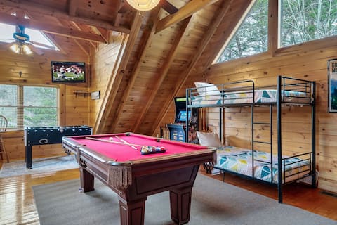 Cubbies Cabin cabin in Sevierville - Photo 4
