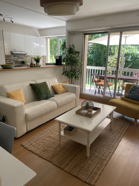 Nice peaceful cocoon near Paris Centre and Bois