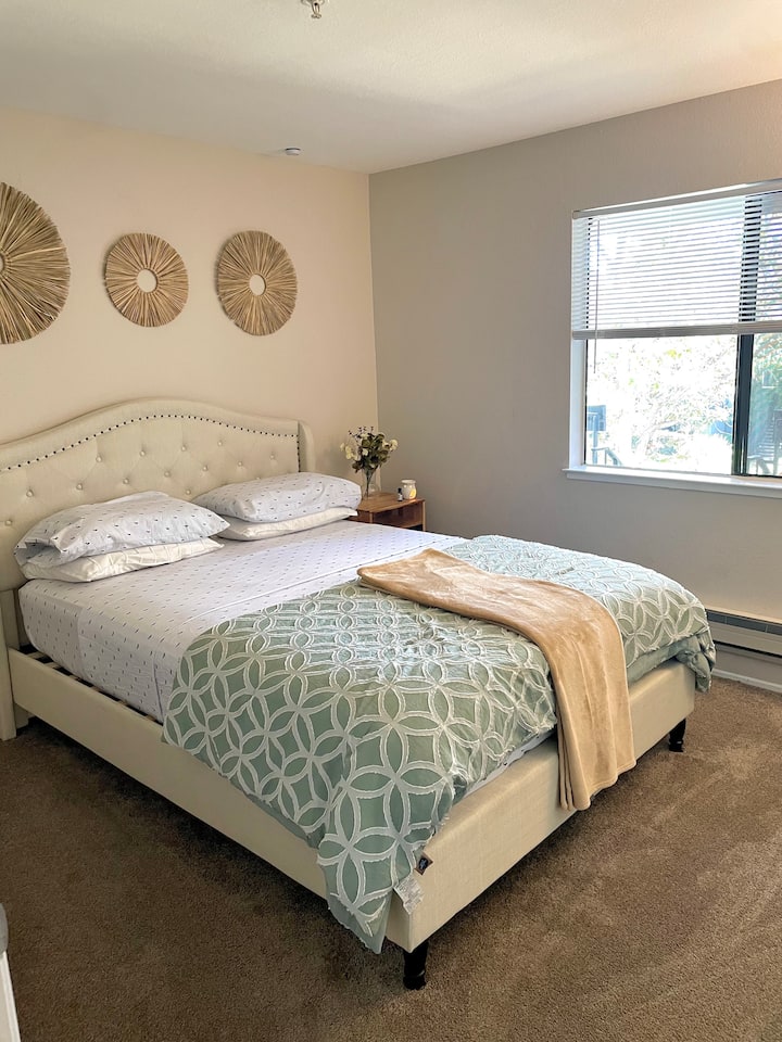 Private room & full private bathroom in Hayward Apartments for Rent