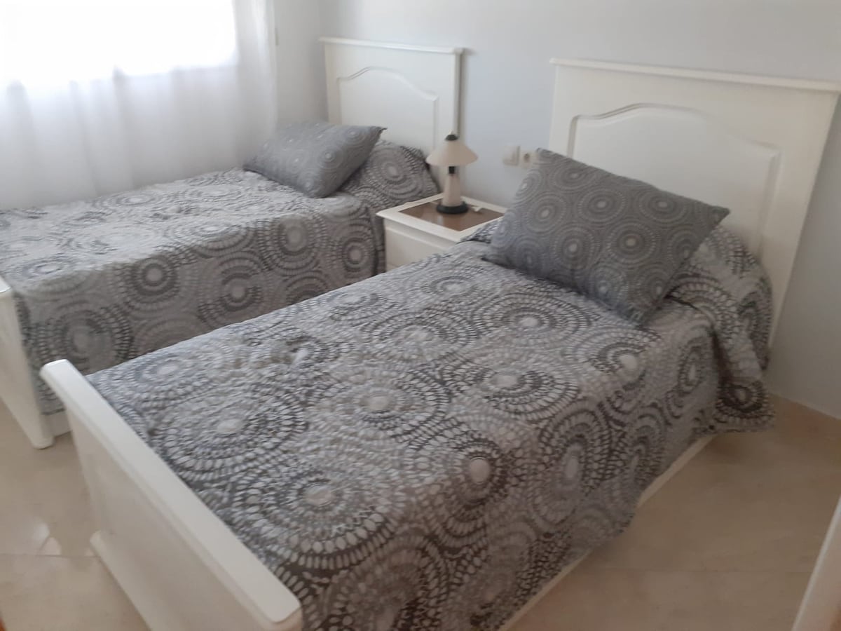 غرفة النوم 1