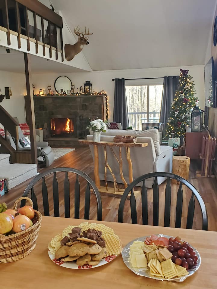 Cabin on Elk Run, Locust Lake, petfriendly house Houses for Rent in