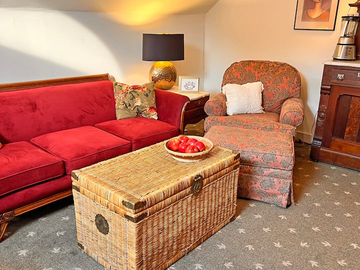 Danville Loft Suite - Old West End Hist. Dist. - Danville, VA
