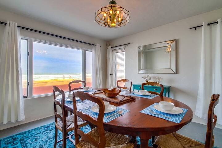 Historic 3 bed house on Mission Beach board walk gallery image 4