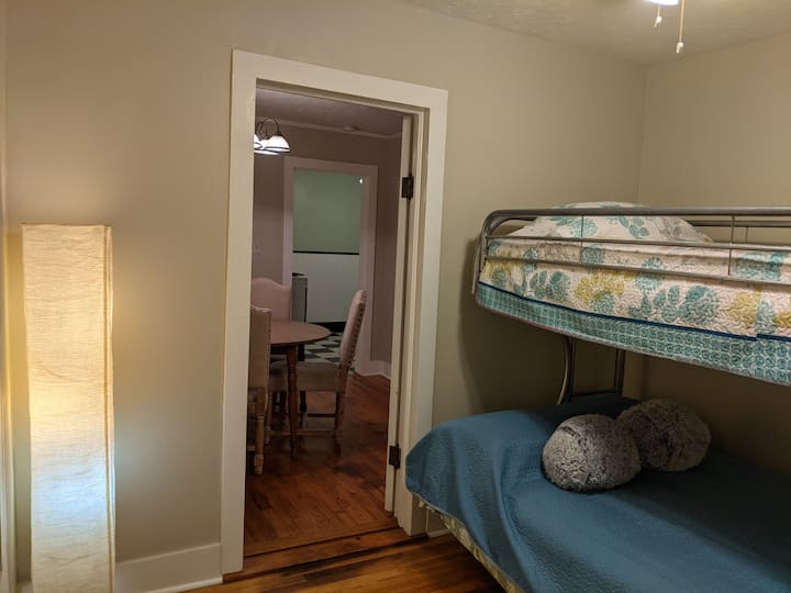 საძინებელი 3