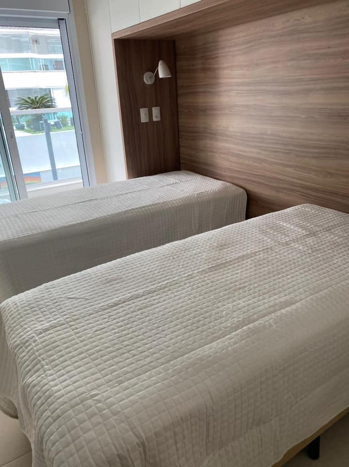 Апартамент с две легла