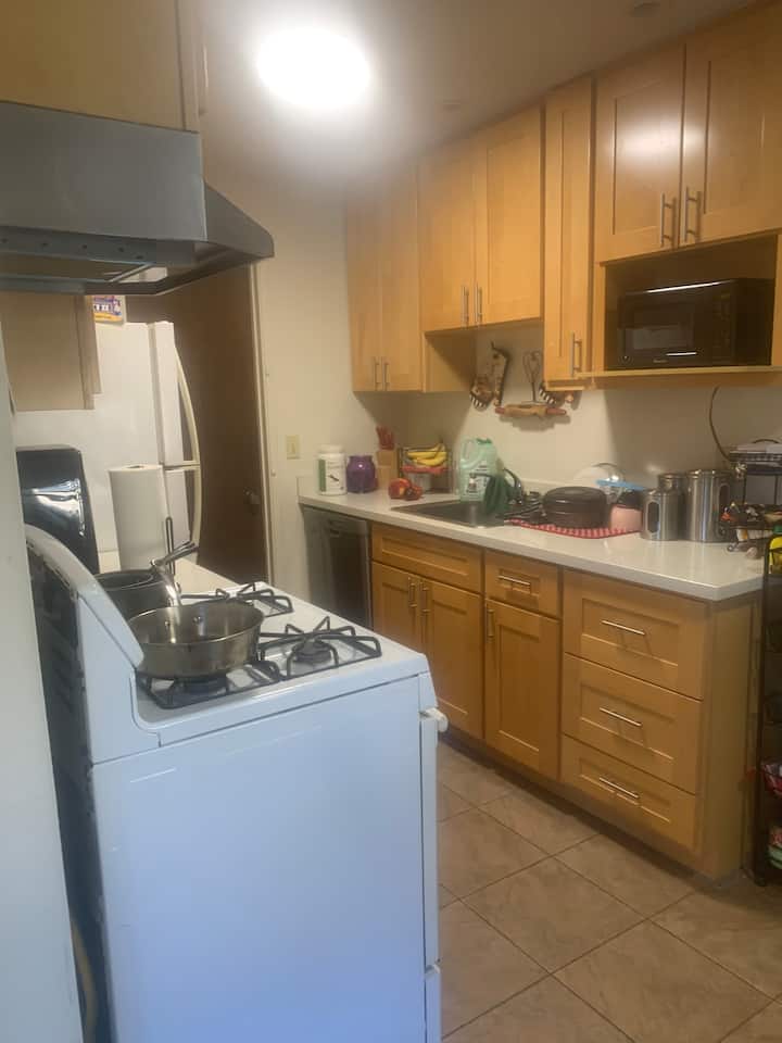 I have a nice one bedroom Apartments for Rent in El Cerrito