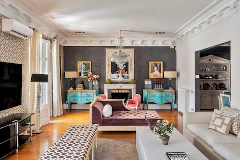 Airbnb con mejor rendimiento: HoHomes - Luxury Palacete with terrace en La Dreta De L'eixample