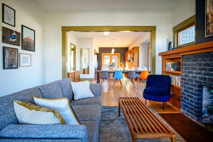 King Beds! Uniquely Portland, Luxury Craftsman gallery image 2