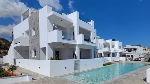 Newly built beachfront penthouse