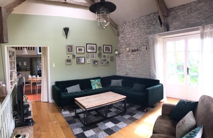 Gîte Grande Capacité Avec Piscine Sud Ouest - Montcuq