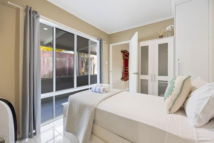 CHUMBA KIMOJA + TRUNDLE NA 2 NJIA BAFUNI