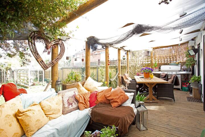 Fabulous 5 Bed House in London Borough of Kingston gallery image 2