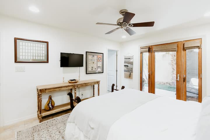 Suite 2 | Queen Stearns and Foster Bed